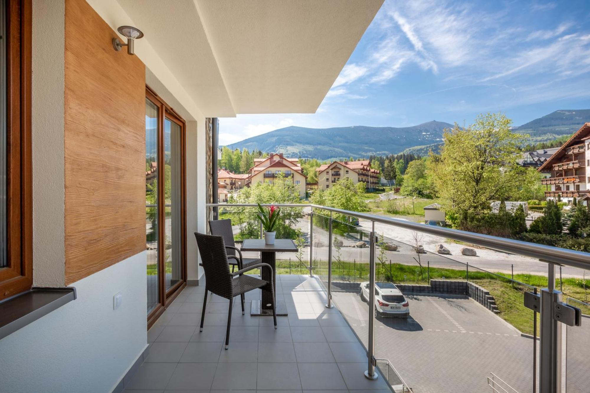 Apartamenty Bluesky - Ogrodnicza 7 I 9 - Z Widokiem Na Gory, W Zielonej Okolicy, Blisko Centrum I Atrakcji Karpacza Cameră foto